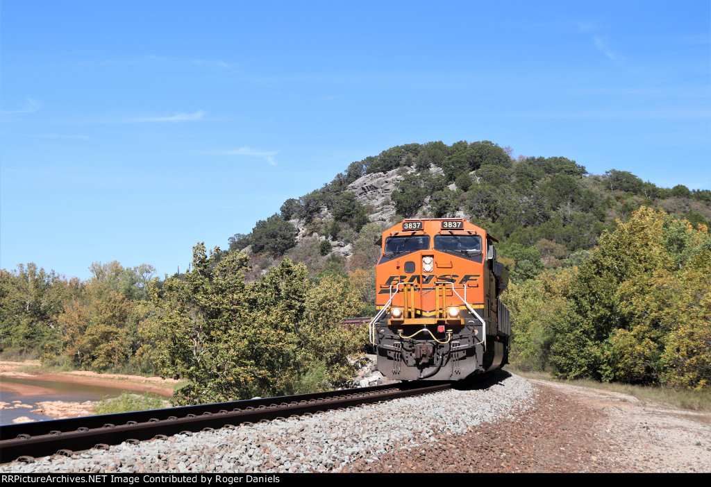 BNSF 3837 at Crusher Oklahoma